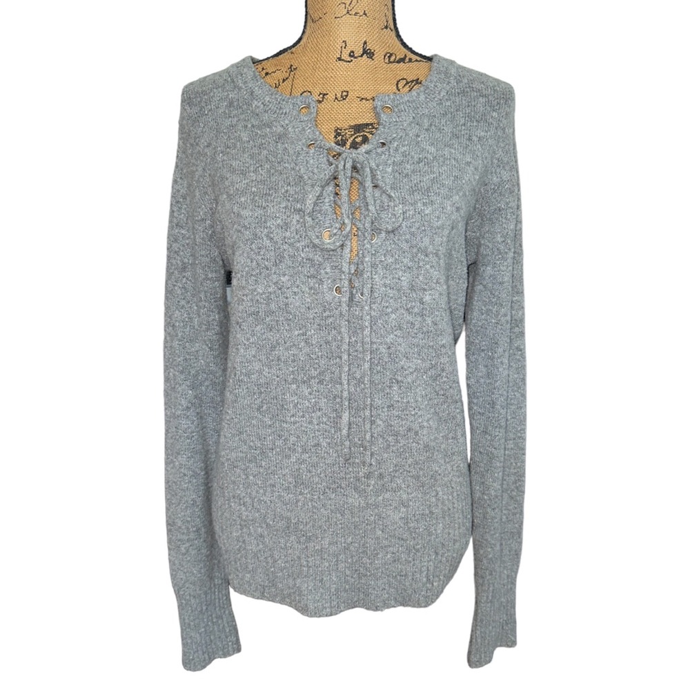 NWT Gimmicks by Buckle Women’s Grey Marl Lace-Up Criss Cross Long Sleeve Sweater
